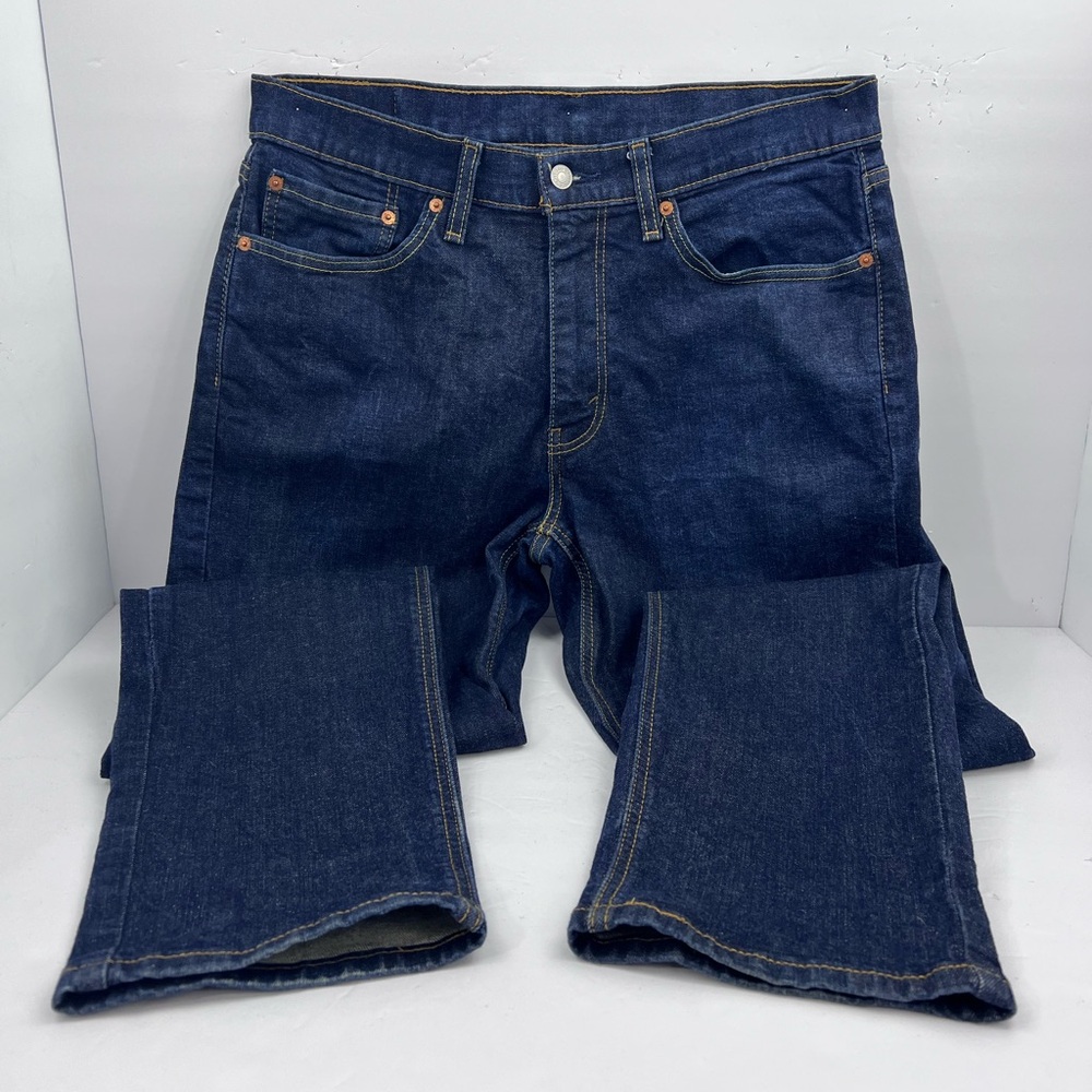 LEVI’S 541, JEANS, ALMOST NEW, WAIST 34 LENGTH 34, BLUE COLOR, FRONT ZIPPER